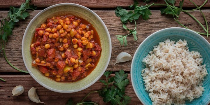 Chana Masala: Indischer Kichererbsen-Tomatentopf