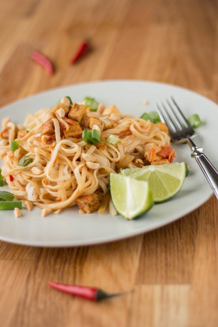 Eine Portion veganes Pad Thai