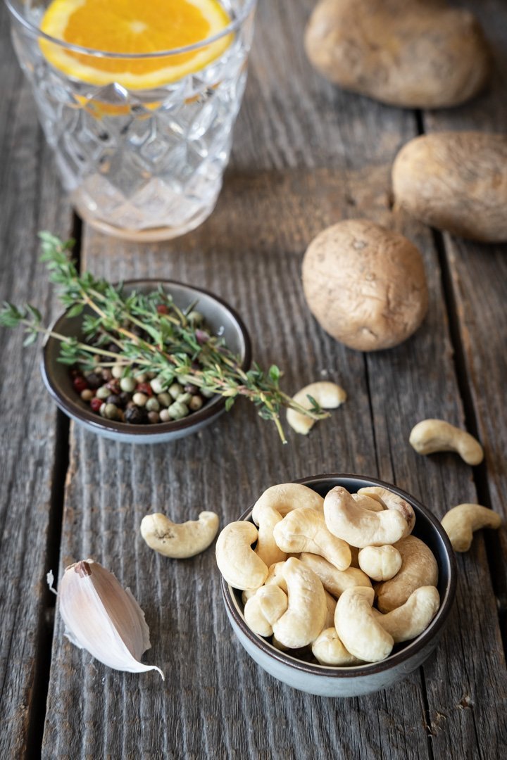 Schneller Kartoffel-Spinat-Auflauf mit Cashew-Topping (vegan) » beVegt