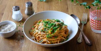 Vegane Paprika-Protein-Pasta